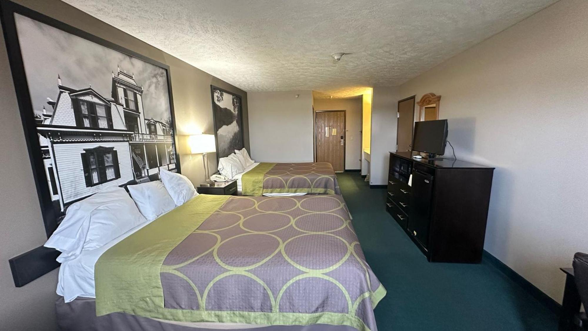 Burgundy Inn & Suites By Oyo El Paso Exterior photo
