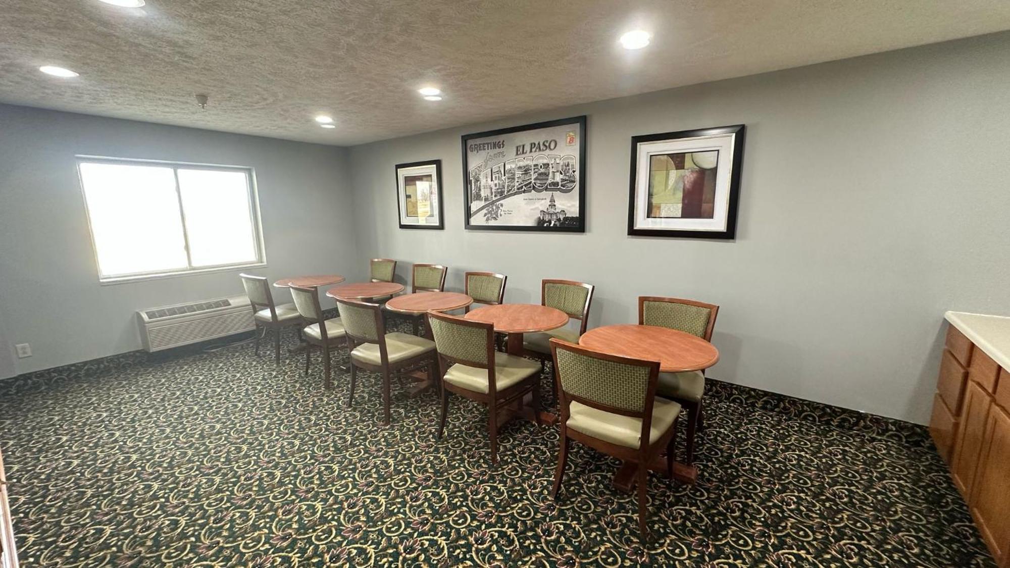 Burgundy Inn & Suites By Oyo El Paso Exterior photo