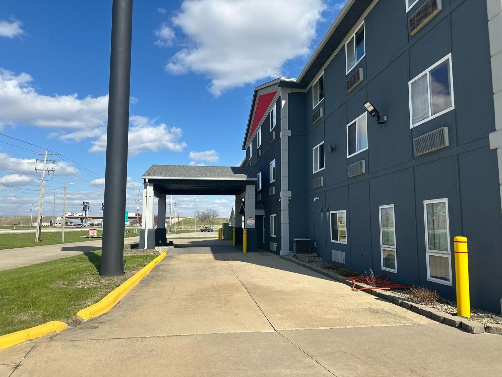 Burgundy Inn & Suites By Oyo El Paso Exterior photo